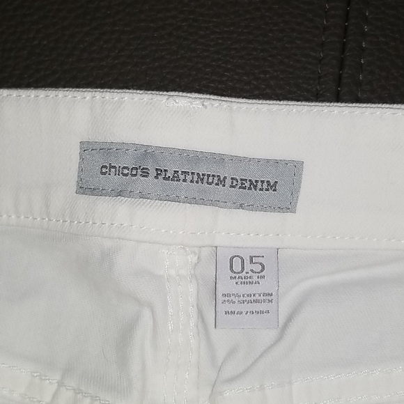 Chico's white Jean's . Chico's size 0.5 size 6 - Picture 2 of 7
